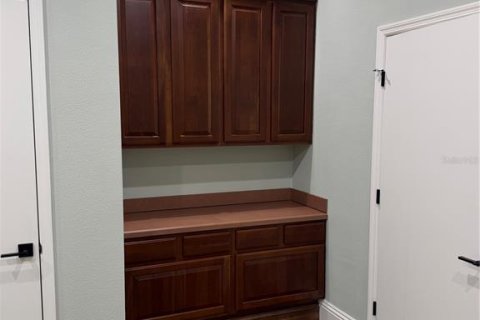 Immobilier commercial à louer à Palm Coast, Floride: 10.68 m2 № 2148677 - photo 2