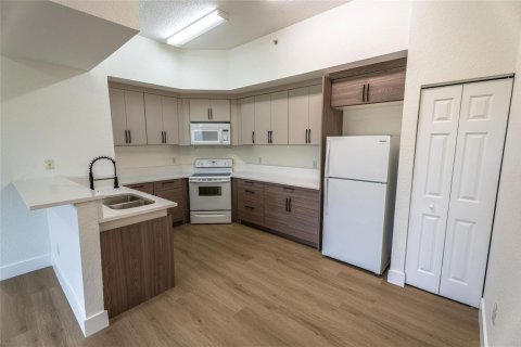 Appartement à louer à Coral Springs, Floride: 3 chambres, 116.13 m2 № 2384983 - photo 5