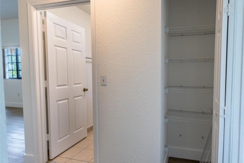 Appartement à louer à Coral Springs, Floride: 3 chambres, 116.13 m2 № 2384983 - photo 8