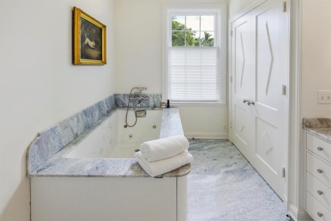 Villa ou maison à vendre à Palm Beach, Floride: 5 chambres, 484.3 m2 № 2082277 - photo 28