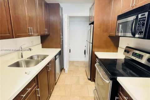 Copropriété à vendre à Sunrise, Floride: 2 chambres, 83.61 m2 № 1965927 - photo 4