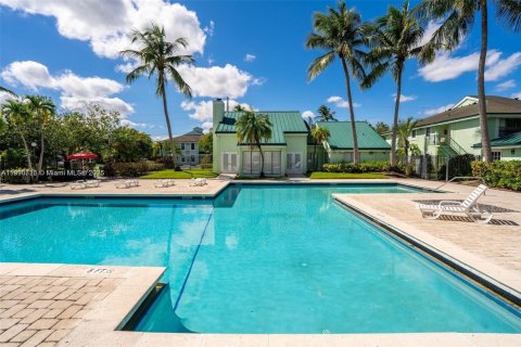 Copropriété à vendre à Sunrise, Floride: 2 chambres, 83.61 m2 № 1965927 - photo 2