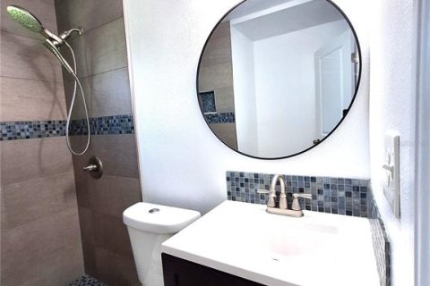 Купить виллу или дом в Эджуотер, Флорида 9 комнат, 108.32м2, № 1838371 - фото 28