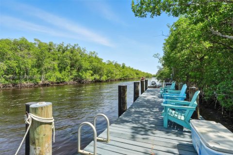 Immobilier commercial à vendre à Everglades, Floride: 222.41 m2 № 2075337 - photo 29