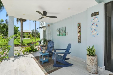 Immobilier commercial à vendre à Everglades, Floride: 222.41 m2 № 2075337 - photo 7