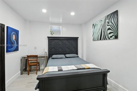 Immobilier commercial à vendre à Everglades, Floride: 222.41 m2 № 2075337 - photo 13