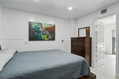 Immobilier commercial à vendre à Everglades, Floride: 222.41 m2 № 2075337 - photo 17