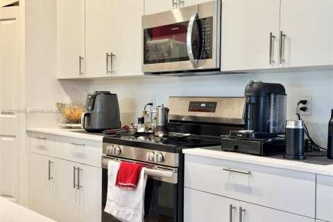 Adosado en venta en Dania Beach, Florida, 3 dormitorios, 161.46 m2 № 2087306 - foto 10