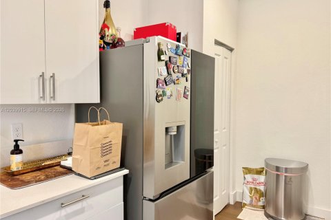 Adosado en venta en Dania Beach, Florida, 3 dormitorios, 161.46 m2 № 2087306 - foto 14