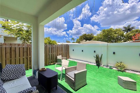 Adosado en venta en Dania Beach, Florida, 3 dormitorios, 161.46 m2 № 2087306 - foto 30