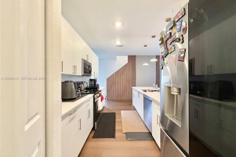 Adosado en venta en Dania Beach, Florida, 3 dormitorios, 161.46 m2 № 2087306 - foto 16