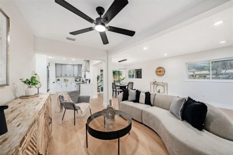 Villa ou maison à vendre à Temple Terrace, Floride: 3 chambres, 162.39 m2 № 1913797 - photo 3