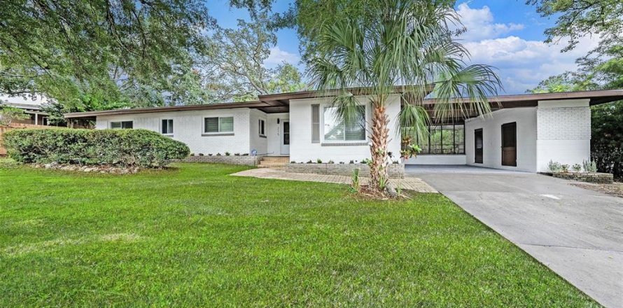 Villa ou maison à Temple Terrace, Floride 3 chambres, 162.39 m2 № 1913797