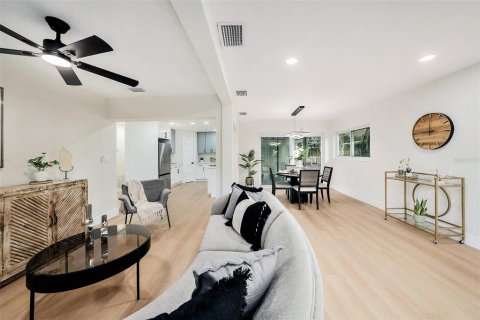 Villa ou maison à vendre à Temple Terrace, Floride: 3 chambres, 162.39 m2 № 1913797 - photo 6