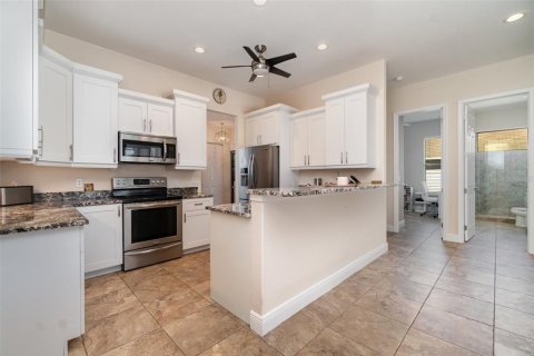 Casa en venta en Cape Coral, Florida, 3 dormitorios, 165.09 m2 № 2232196 - foto 6