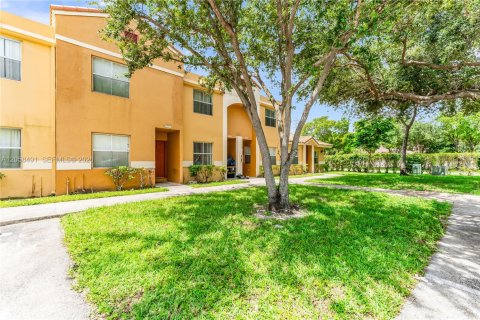 Copropriété à louer à Sunrise, Floride: 2 chambres, 83.43 m2 № 2168149 - photo 24