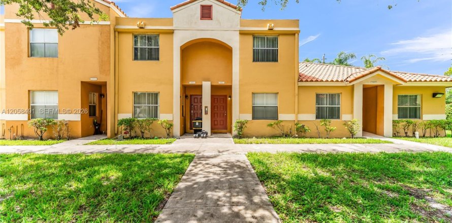 Condo à Sunrise, Floride, 2 chambres  № 2168149