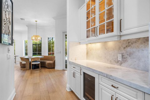 House in Boca Raton, Florida 5 bedrooms, 470.46 sq.m. № 2190774 - photo 14