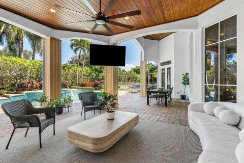 House in Boca Raton, Florida 5 bedrooms, 470.46 sq.m. № 2190774 - photo 24