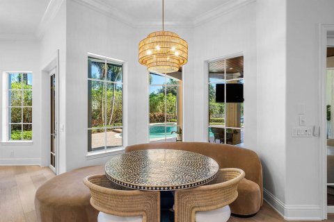 House in Boca Raton, Florida 5 bedrooms, 470.46 sq.m. № 2190774 - photo 22