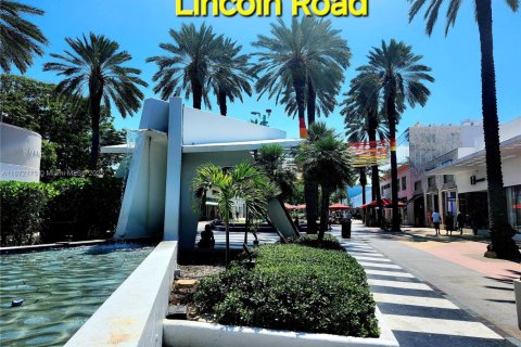 Condominio en alquiler en Miami Beach, Florida, 1 dormitorio, 69.86 m2 № 1922554 - foto 30