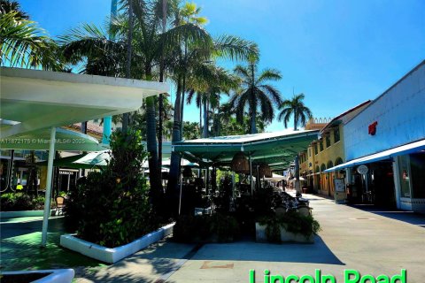 Condominio en alquiler en Miami Beach, Florida, 1 dormitorio, 69.86 m2 № 1922554 - foto 27