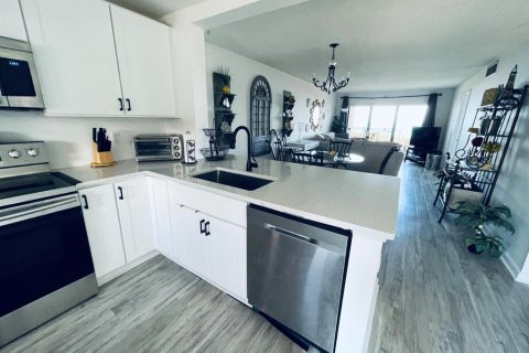 Copropriété à vendre à Jensen Beach, Floride: 2 chambres, 97.83 m2 № 2251240 - photo 3