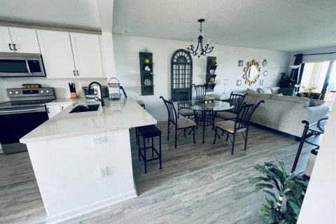 Condo à Jensen Beach, Floride, 2 chambres  № 2251240