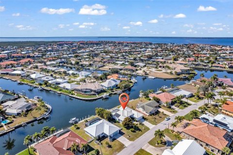 Villa ou maison à Punta Gorda, Floride 3 chambres, 171.31 m2 № 2151399