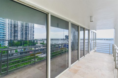 Condo in Miami, Florida, 3 bedrooms  № 1980735 - photo 25