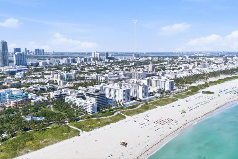 Condo in Miami Beach, Florida  № 1968581 - photo 21