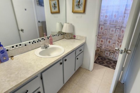 Купить кондоминиум в Тамарак, Флорида 1 комната, 67.82м2, № 2190857 - фото 12