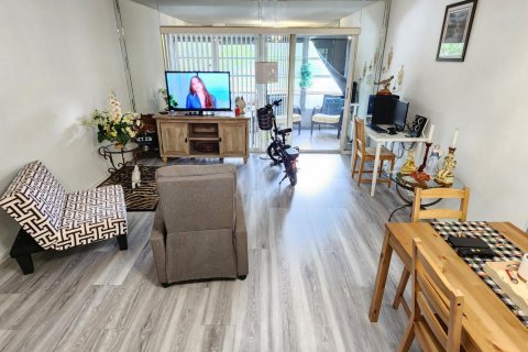 Купить кондоминиум в Тамарак, Флорида 1 комната, 67.82м2, № 2190857 - фото 6