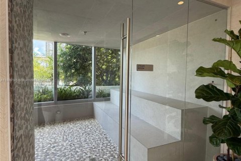 Снять в аренду кондоминиум в Майами, Флорида 2 спальни, 143.53м2, № 2021703 - фото 14