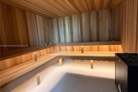 Снять в аренду кондоминиум в Майами, Флорида 2 спальни, 143.53м2, № 2021703 - фото 18