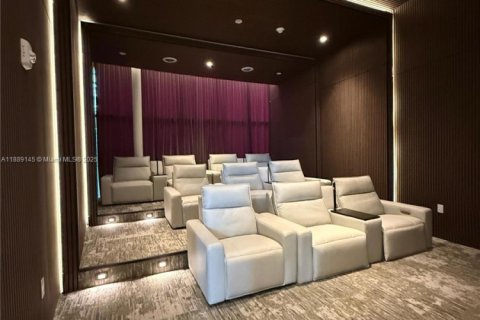 Снять в аренду кондоминиум в Майами, Флорида 2 спальни, 143.53м2, № 2021703 - фото 22