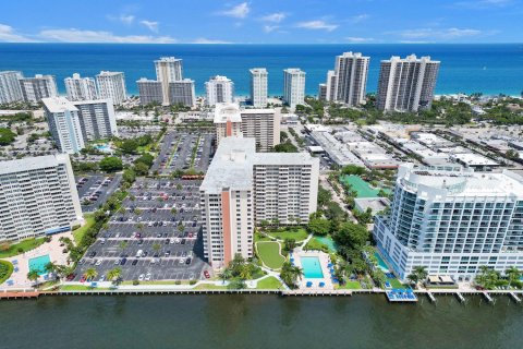 Condominio en venta en Fort Lauderdale, Florida, 2 dormitorios, 125.42 m2 № 1029386 - foto 1