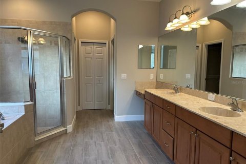 House in Valrico, Florida 4 bedrooms, 295.43 sq.m. № 1786651 - photo 5