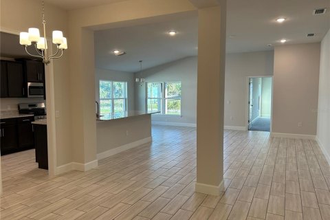 Villa ou maison à vendre à North Port, Floride: 3 chambres, 183.02 m2 № 1114717 - photo 3