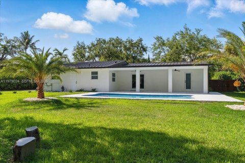 Villa ou maison à louer à Palmetto Bay, Floride: 4 chambres, 155.89 m2 № 2046004 - photo 21