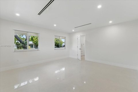 Villa ou maison à louer à Palmetto Bay, Floride: 4 chambres, 155.89 m2 № 2046004 - photo 7