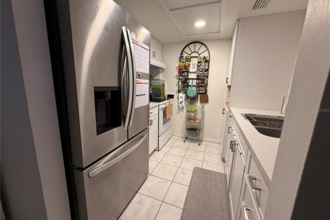 Copropriété à vendre à Tampa, Floride: 2 chambres, 88.26 m2 № 1902120 - photo 6