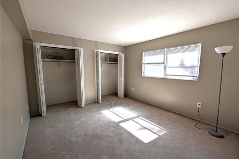 Condo in Sarasota, Florida, 2 bedrooms  № 1827093 - photo 8