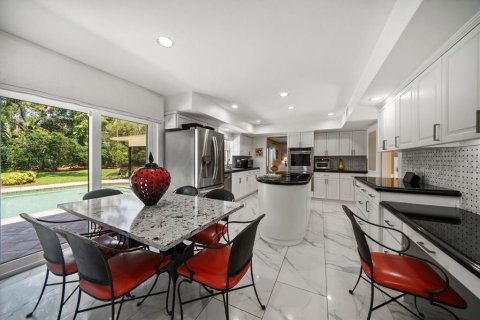 Casa en venta en Clearwater, Florida, 5 dormitorios, 354.33 m2 № 1808326 - foto 22