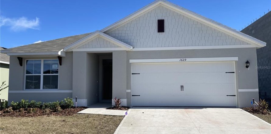 House in Davenport, Florida 3 bedrooms, 155.33 sq.m. № 1905970
