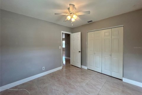 Villa ou maison à louer à Saint Petersburg, Floride: 2 chambres, 104.79 m2 № 2413578 - photo 13