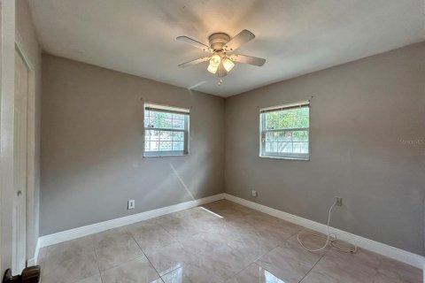 Villa ou maison à louer à Saint Petersburg, Floride: 2 chambres, 104.79 m2 № 2413578 - photo 12