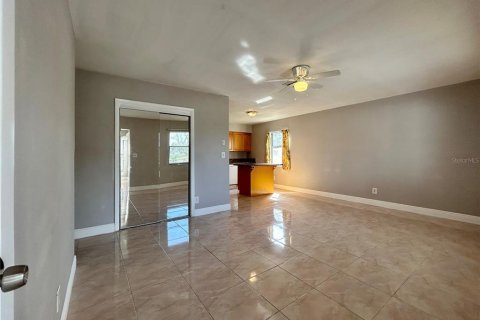 Villa ou maison à louer à Saint Petersburg, Floride: 2 chambres, 104.79 m2 № 2413578 - photo 5
