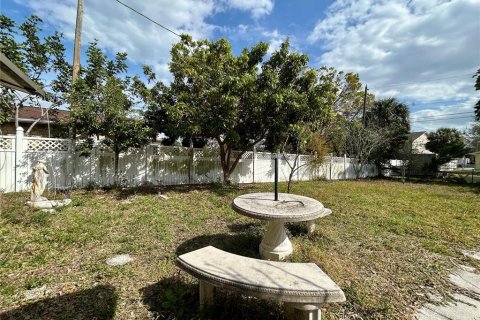 Villa ou maison à louer à Saint Petersburg, Floride: 2 chambres, 104.79 m2 № 2413578 - photo 18