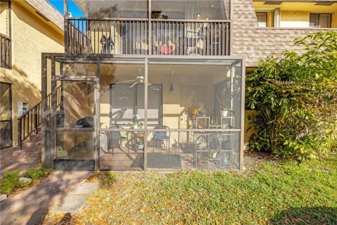 Villa ou maison à vendre à Pompano Beach, Floride: 2 chambres, 84.08 m2 № 2001172 - photo 12